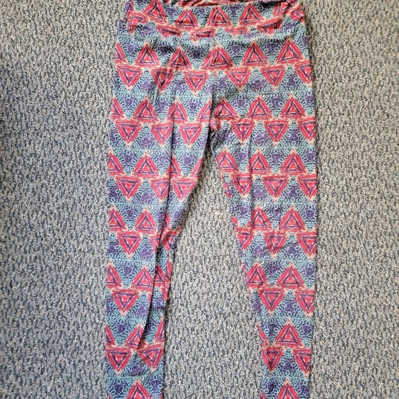 Tall and Curvy LuLaRoe Sage Green and Red Geometric Buttery Soft Leggings XXL - Picture 2 of 16